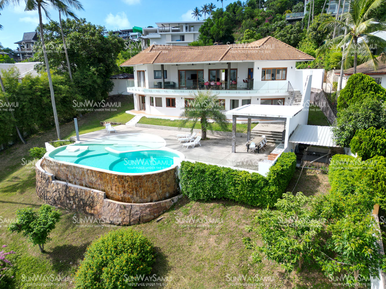 (SOLD) Villa Nirvana - Spacious 5 Bedroom Seaview Villa in Bangrak for sale