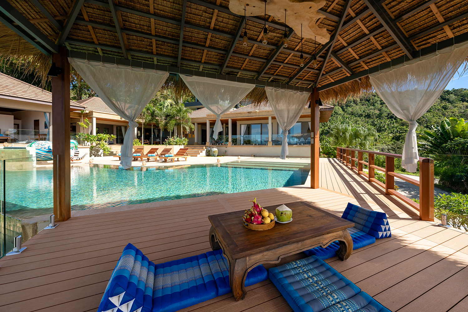 Baan Faa Sai – Renovated 5 Bedroom Seaview Pool Villa in Bangpor for Sale
