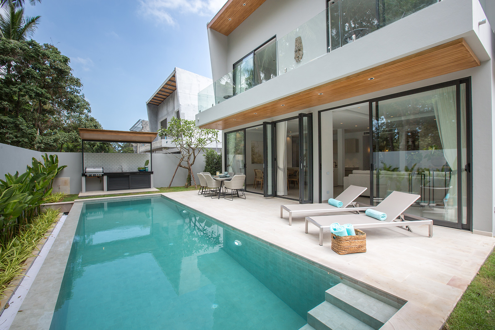 Vova Village – Harmonious 3 Bedroom Garden Pool Villa in Chaweng for Sale