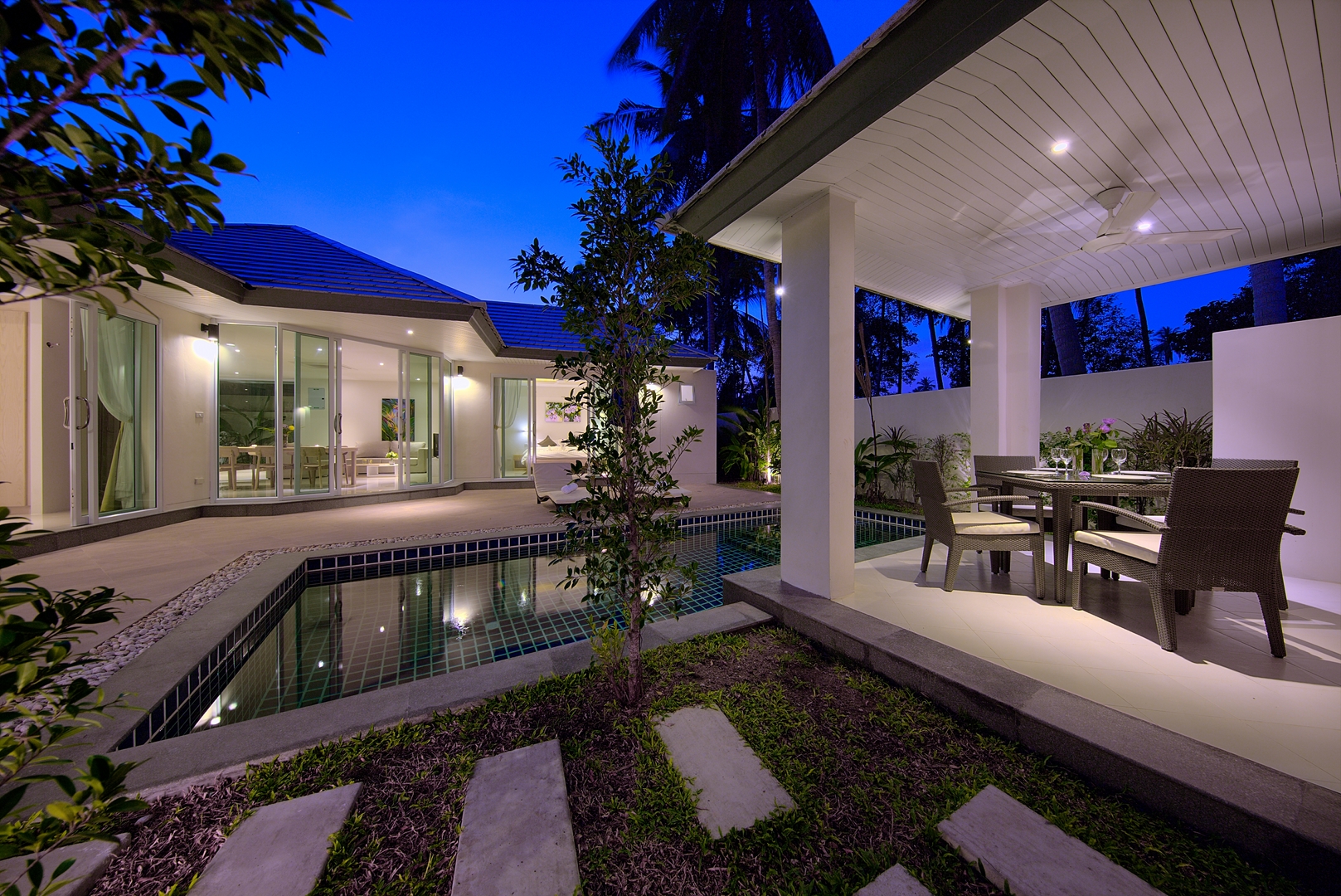 Beachside 2 Bedroom Garden Pool Villa in Lipa Noi for sale