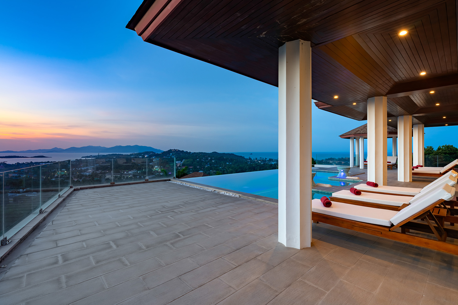 (PRICE REDUCED!) Narai Kiri Villa – Spacious 5 Bedroom Seaview Pool Villa in Plai Laem for sale