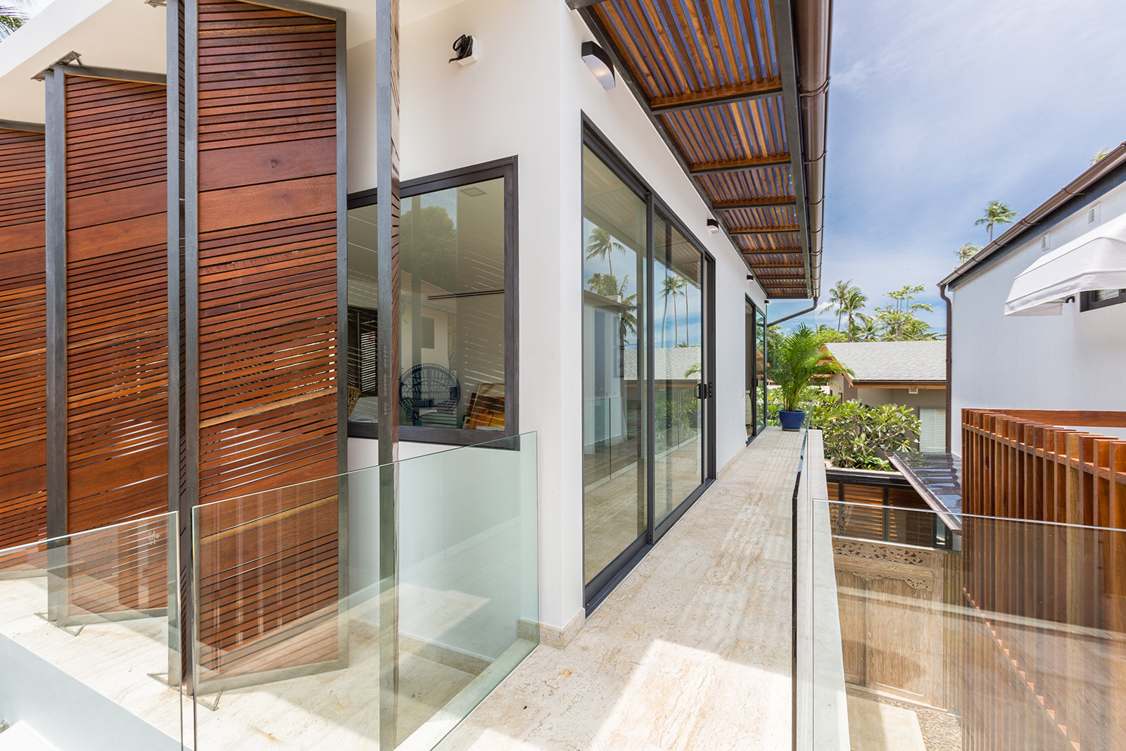 (SOLD) Villa Suma by Pavana – Luxurious 7 Bedroom Beachfront Villa in Laem Sor for sale