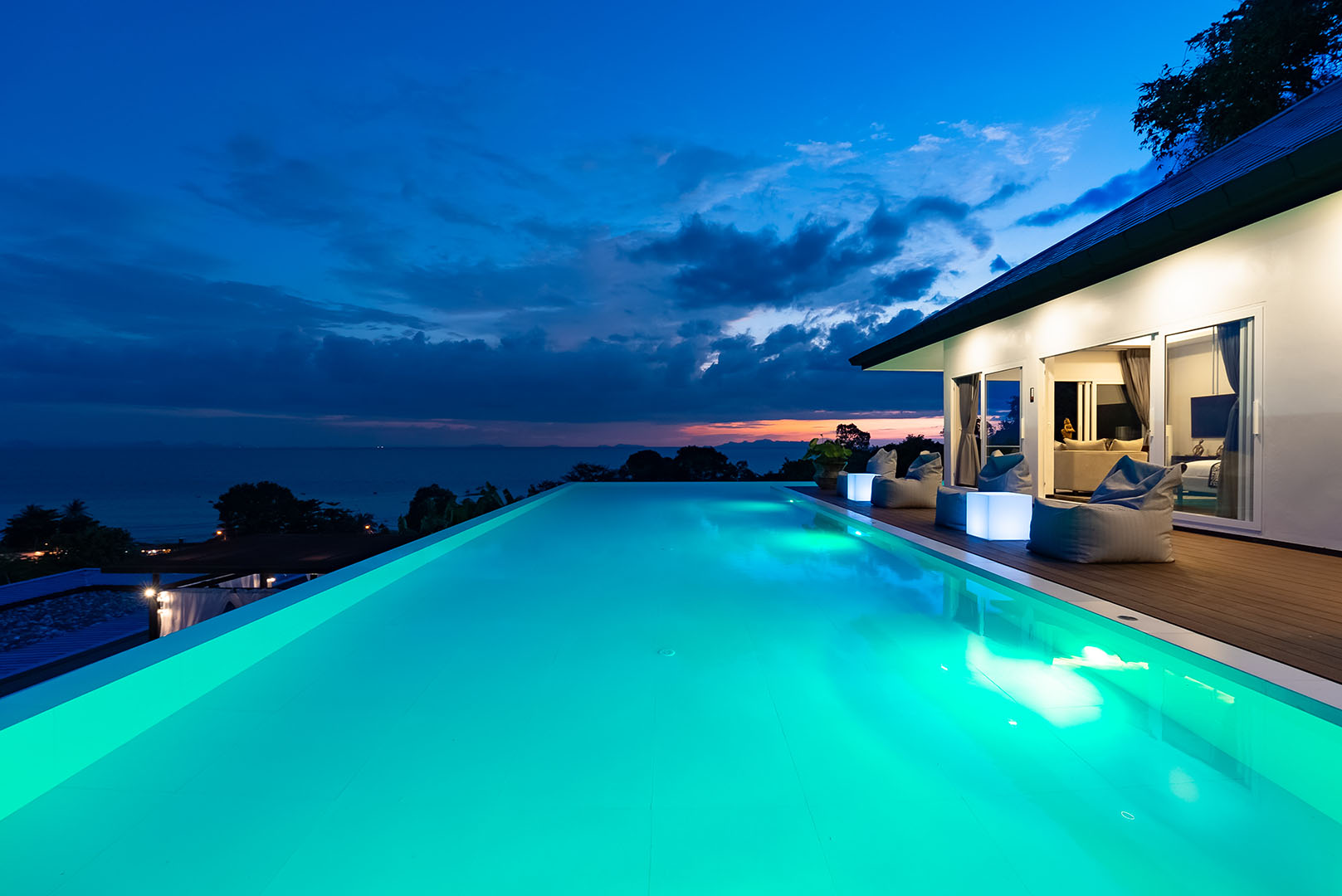 Substantial 9 Bedroom Seaview Pool Villa in Bang Makham for sale