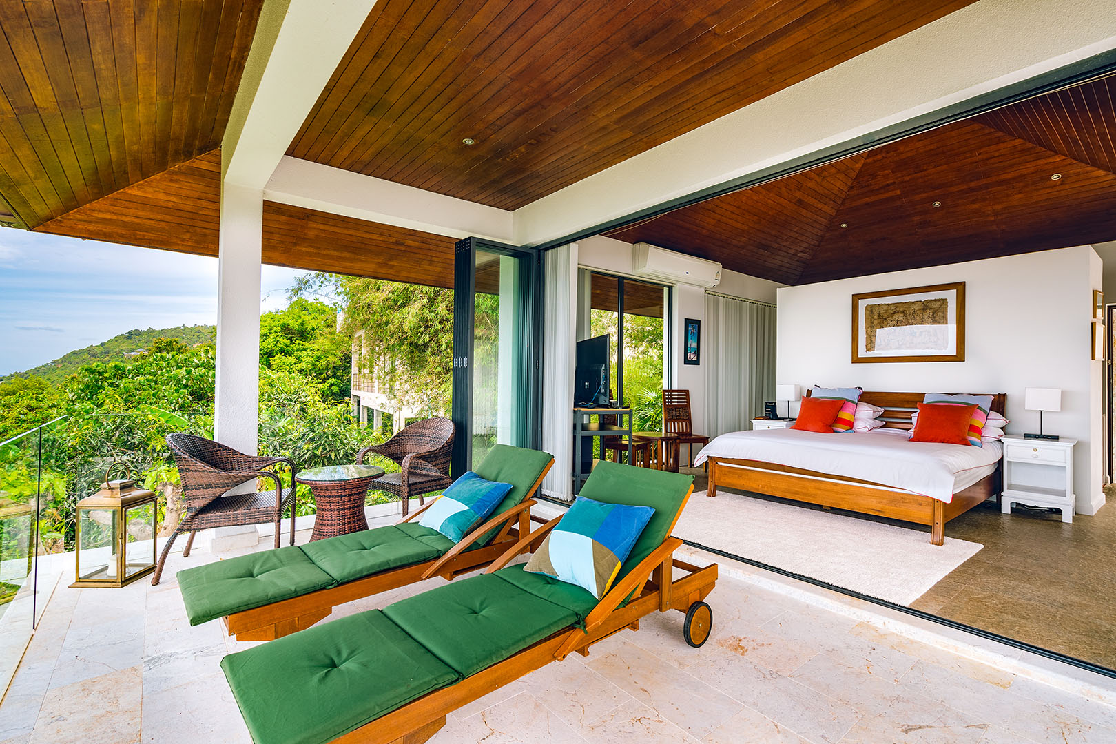 The Peak – Cliffside 5 Bedroom 6 Bathroom Seaview Villa in Bangpor for sale