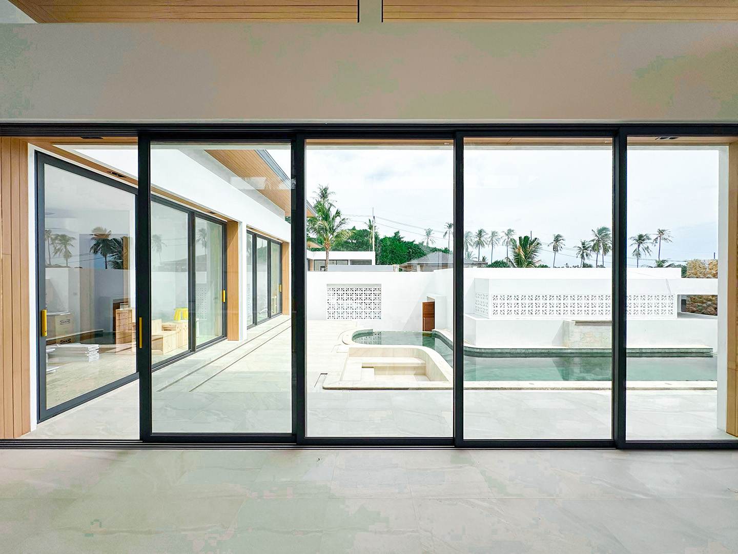 Samui Grand Park Hill – Last Unit 3 Bedroom Garden Villa in Maenam for sale