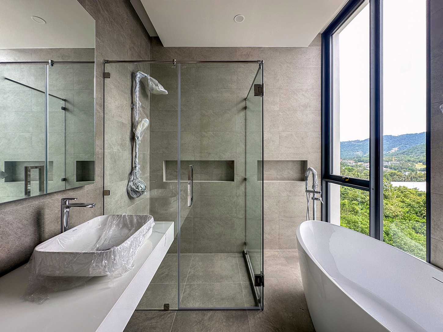 Samui Hillside Village – 3+1 Bedroom Mountain-view Pool Villa in Bophut for sale 