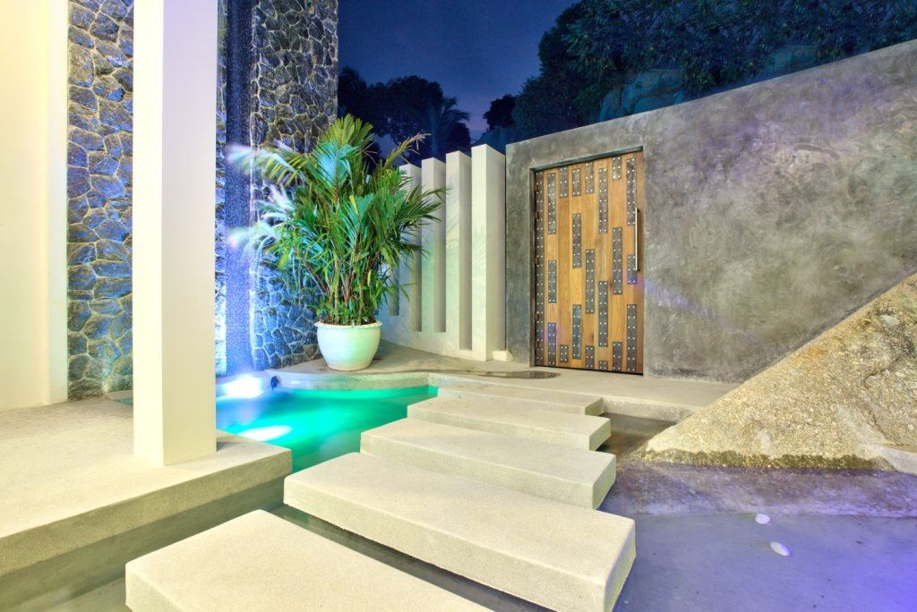 Villa Seawadee – Modern 4 Bedroom Seaview Pool Villa in Chaweng Noi for sale