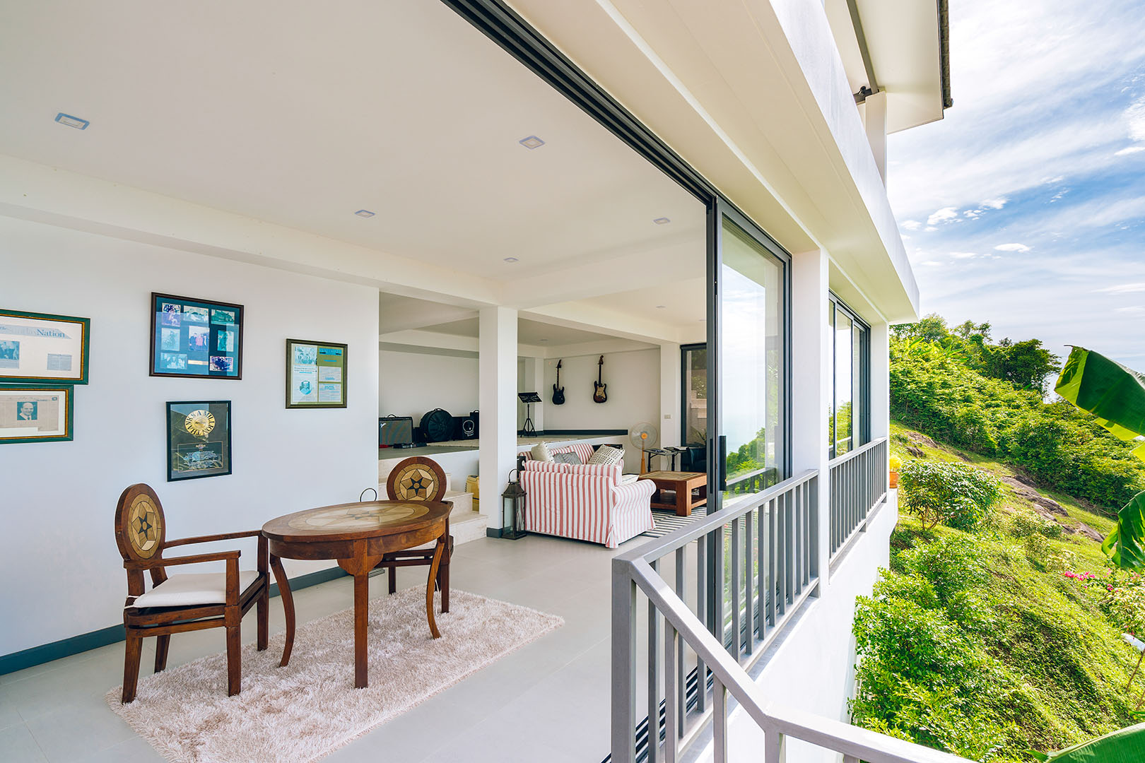 The Peak – Cliffside 5 Bedroom 6 Bathroom Seaview Villa in Bangpor for sale