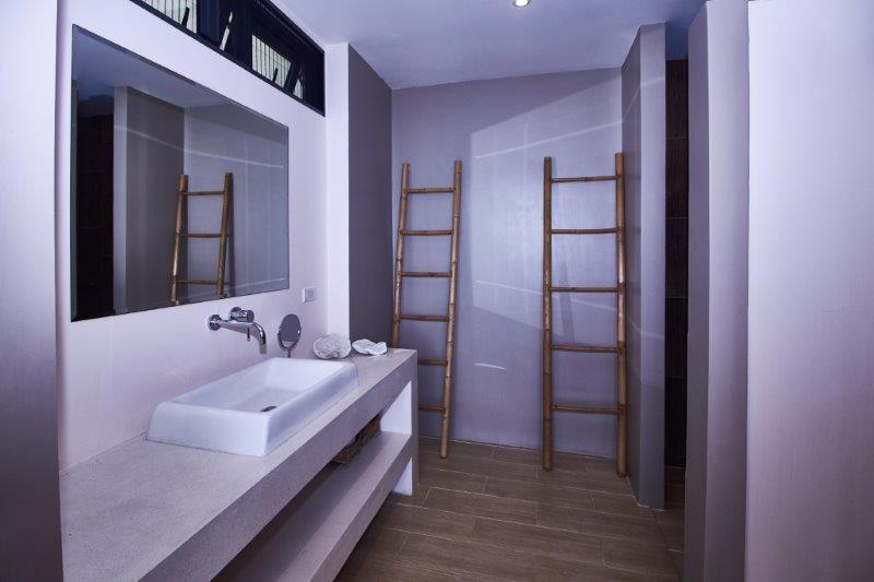 Architecturally Stunning Villa with Spectacular Ocean and Mountain View