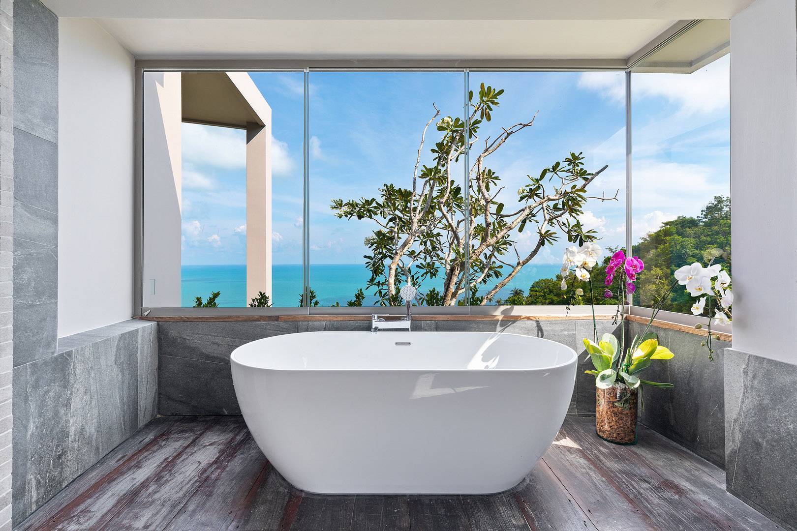 Villa Amaze – The Most Iconic Seaview Villa in Chaweng Noi for sale