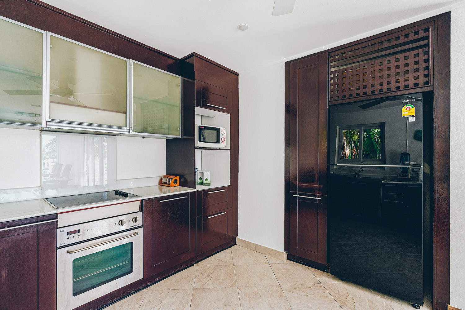 Tongson Beachfront Villa – 3 Bedroom Beachfront Villa in Tongson Bay for Sale