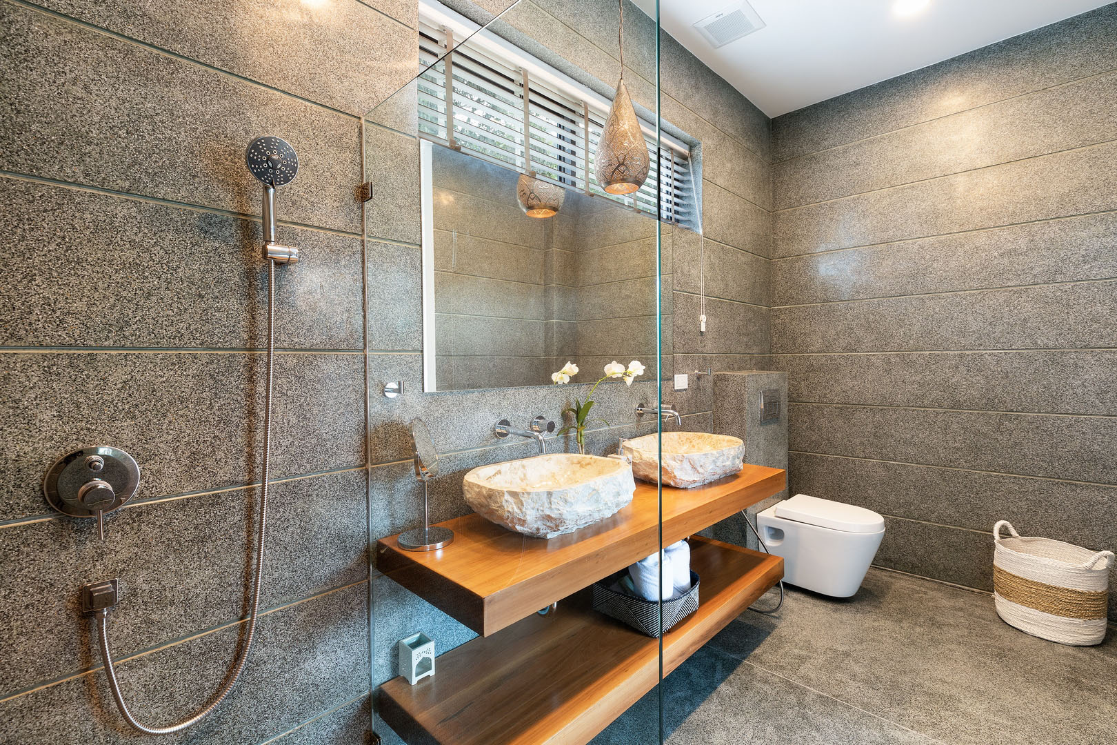 Villa Asi – Astonishing 6 Bedroom Seaview Pool Villa in Chaweng for sale