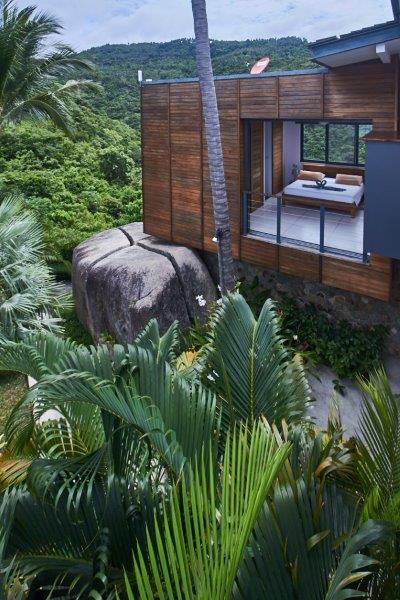 Architecturally Stunning Villa with Spectacular Ocean and Mountain View