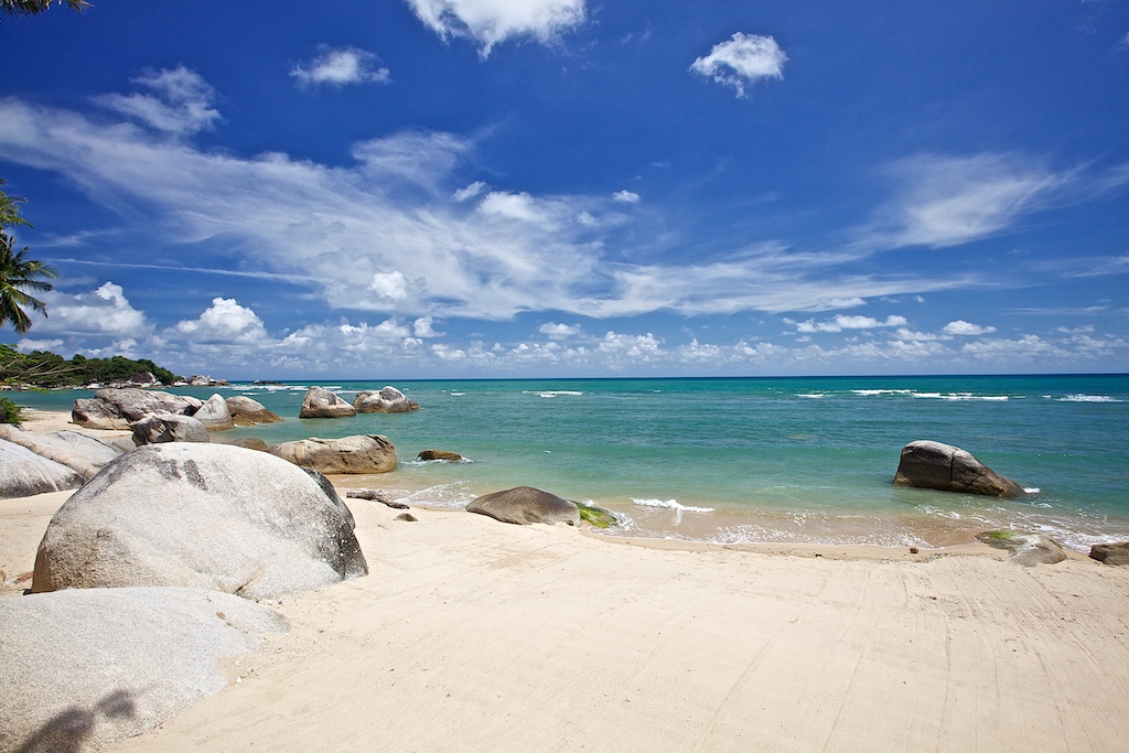 Unique beachfront villa Baan Hinta 