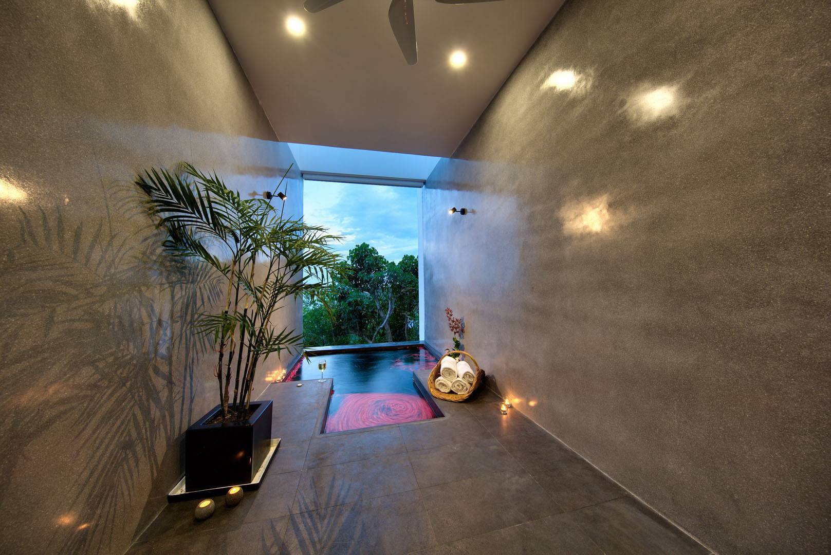 Four Bedroom Award Winning Sea View Villa for Sale or Rent, Chaweng Noi