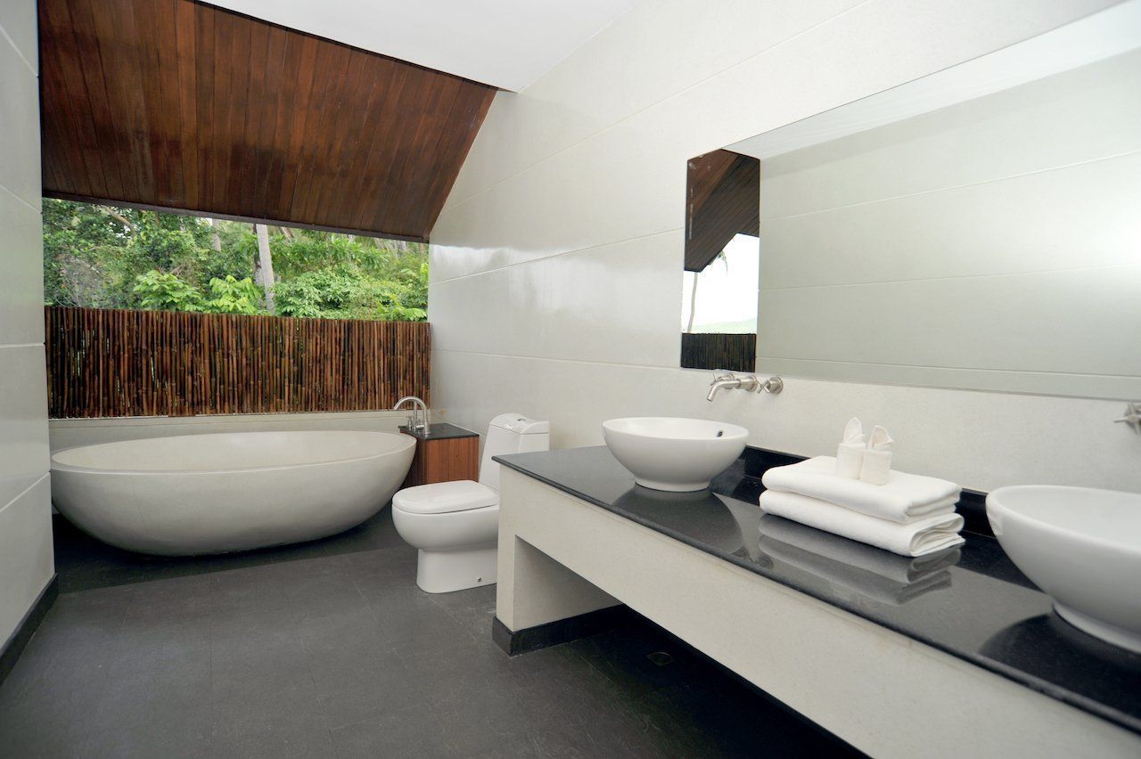 (SOLD) Large 5 bedroom Sea View Villa Alexa for sale in Maenam