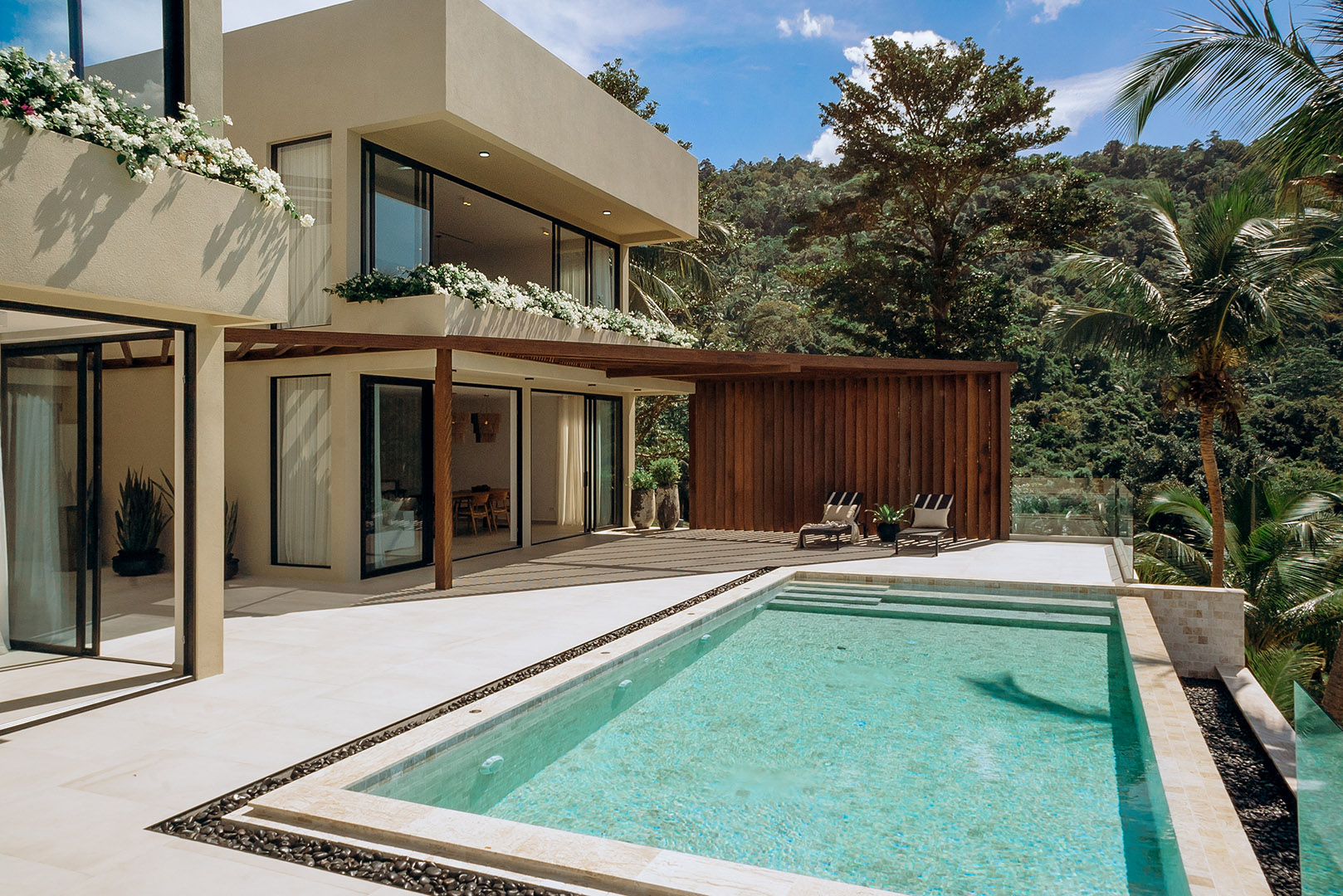 Istani Villas – Award Winning Mediterranean 4+1 Bedroom Seaview Villa in Chaweng 