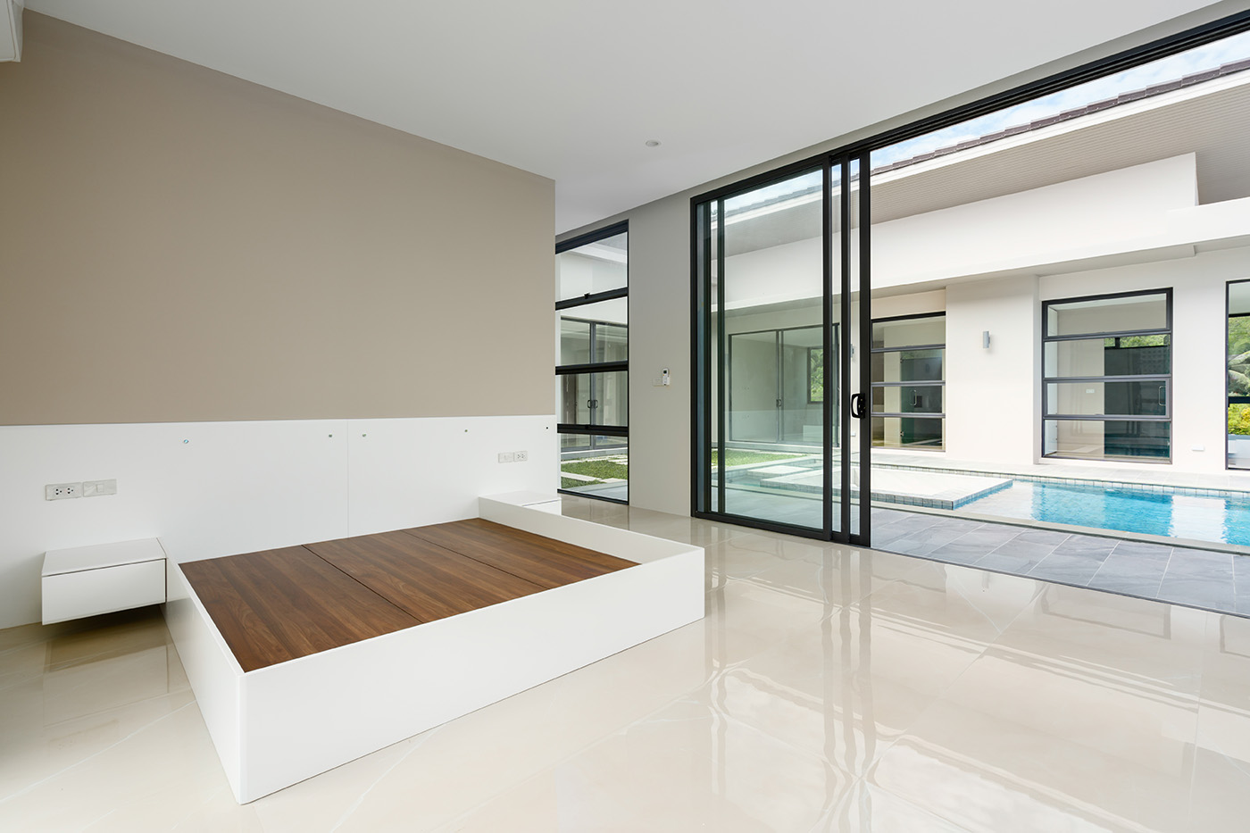 Brand-New 4 Bedroom Seaview Pool Villa in Bang Por for sale