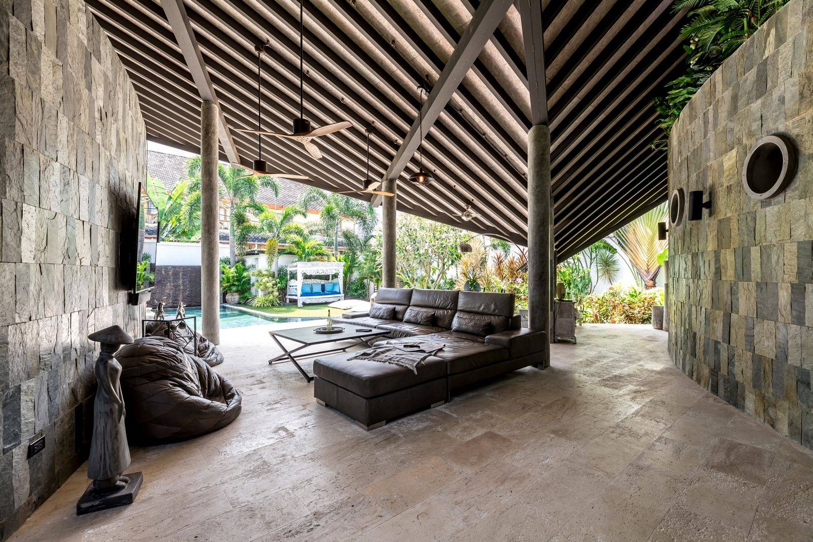 (SOLD) Villa Khwamrak – Unique and Spacious Villa for sale in Bophut
