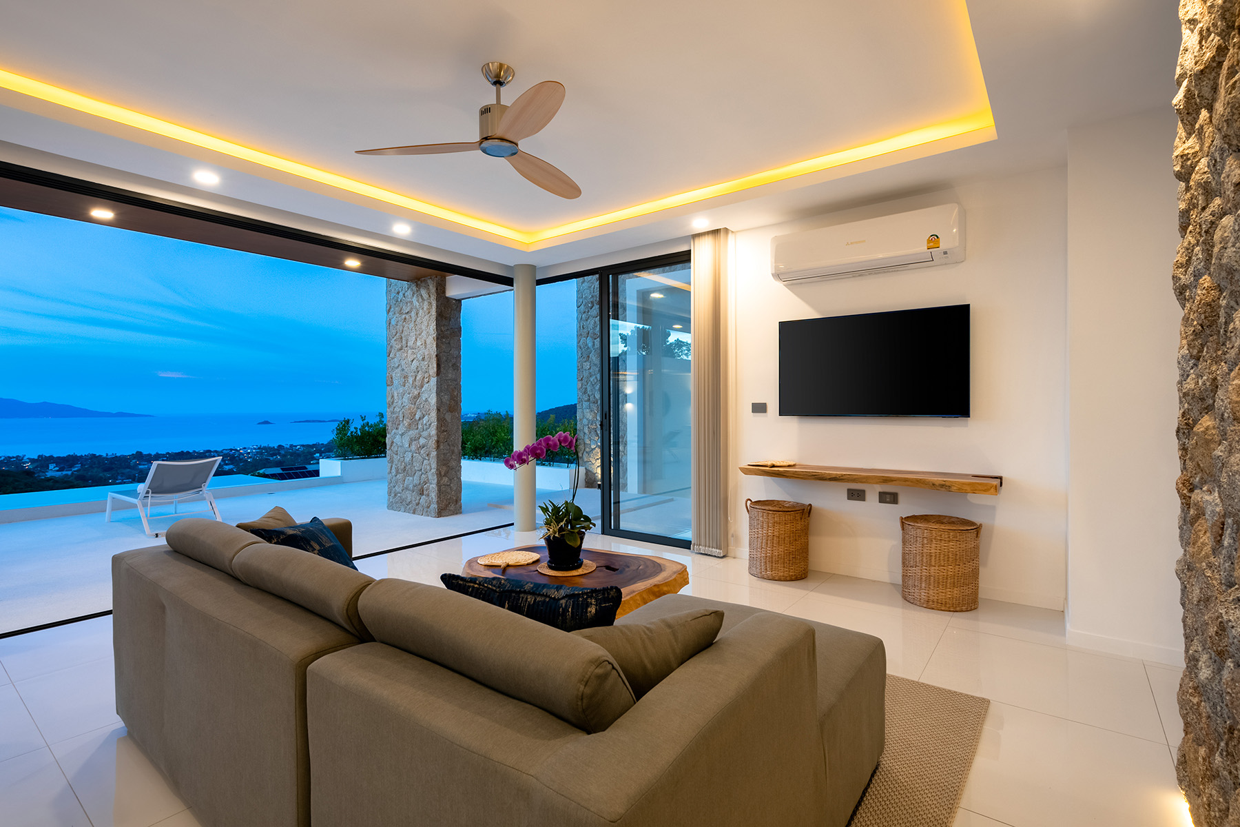 (SOLD) Enchanting 3 Bedroom Seaview Pool Villa in Bophut for sale