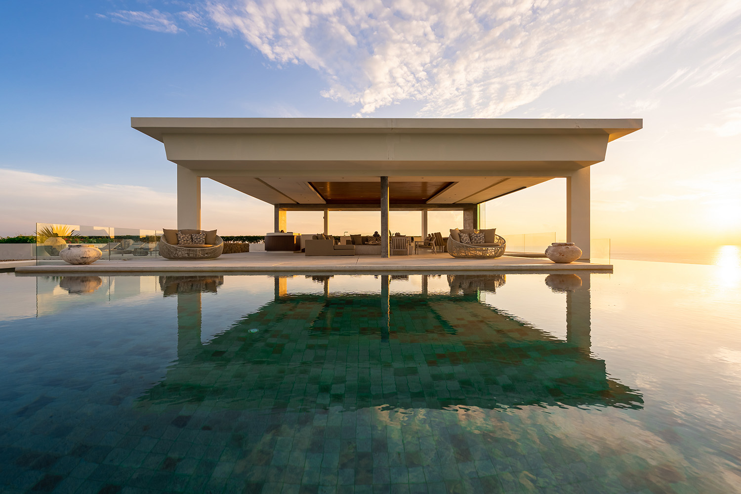 The Finest 5 Bedroom Seaview Pool Villa in Samujana for sale