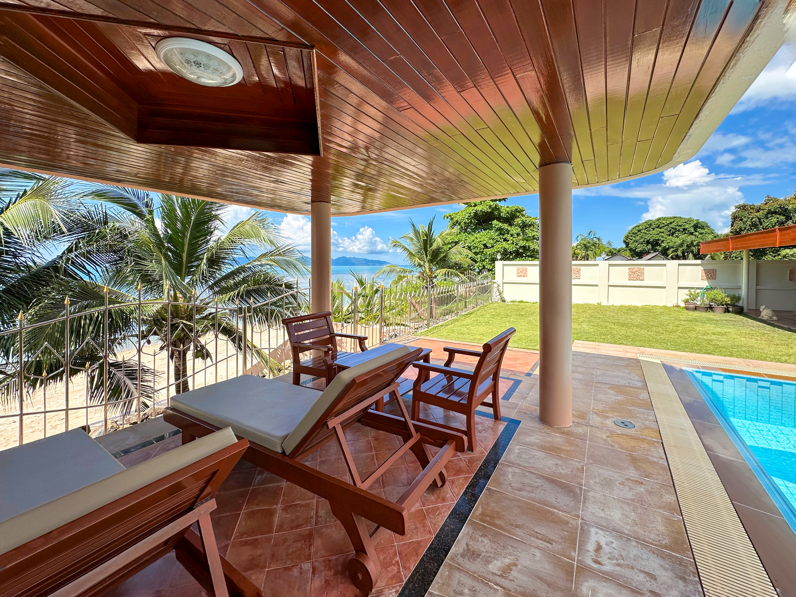 (PRICE REDUCED!) Rare Opportunity 9-Bedroom Beachfront Villa with Redevelopment Potential in Bangpor