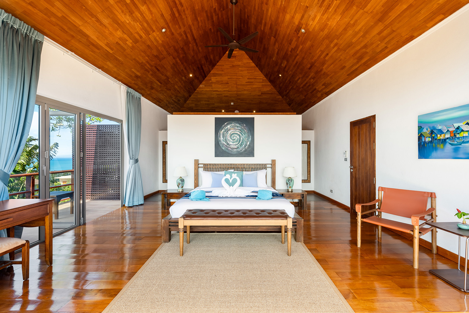 Baan Faa Sai – Renovated 5 Bedroom Seaview Pool Villa in Bangpor for Sale