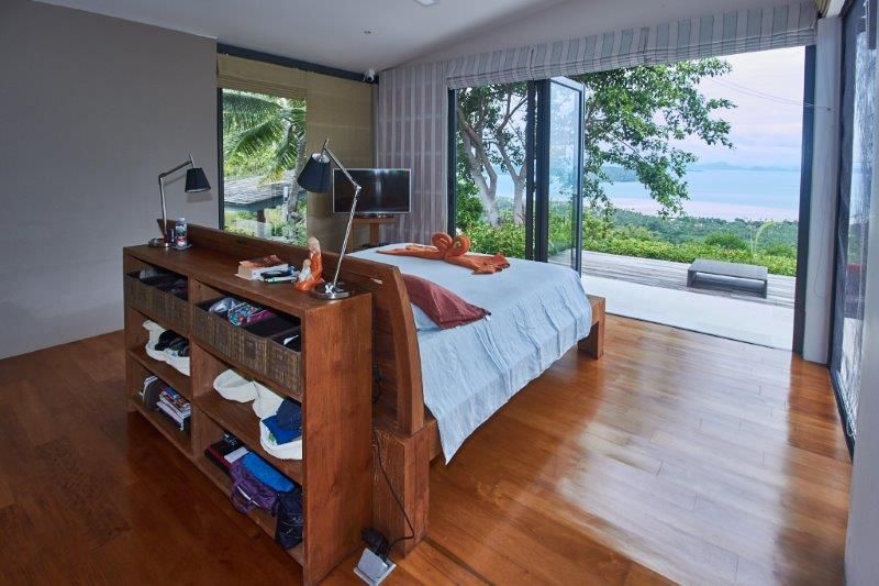 Architecturally Stunning Villa with Spectacular Ocean and Mountain View