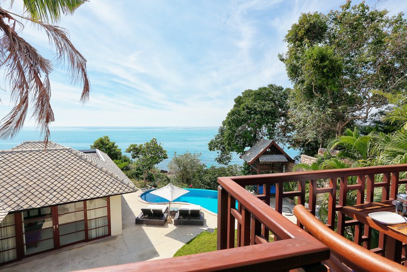 (SOLD) Oceanfront 4 Bedroom Villa in 5 Star Resort Kanda Residence in Choeng Mon