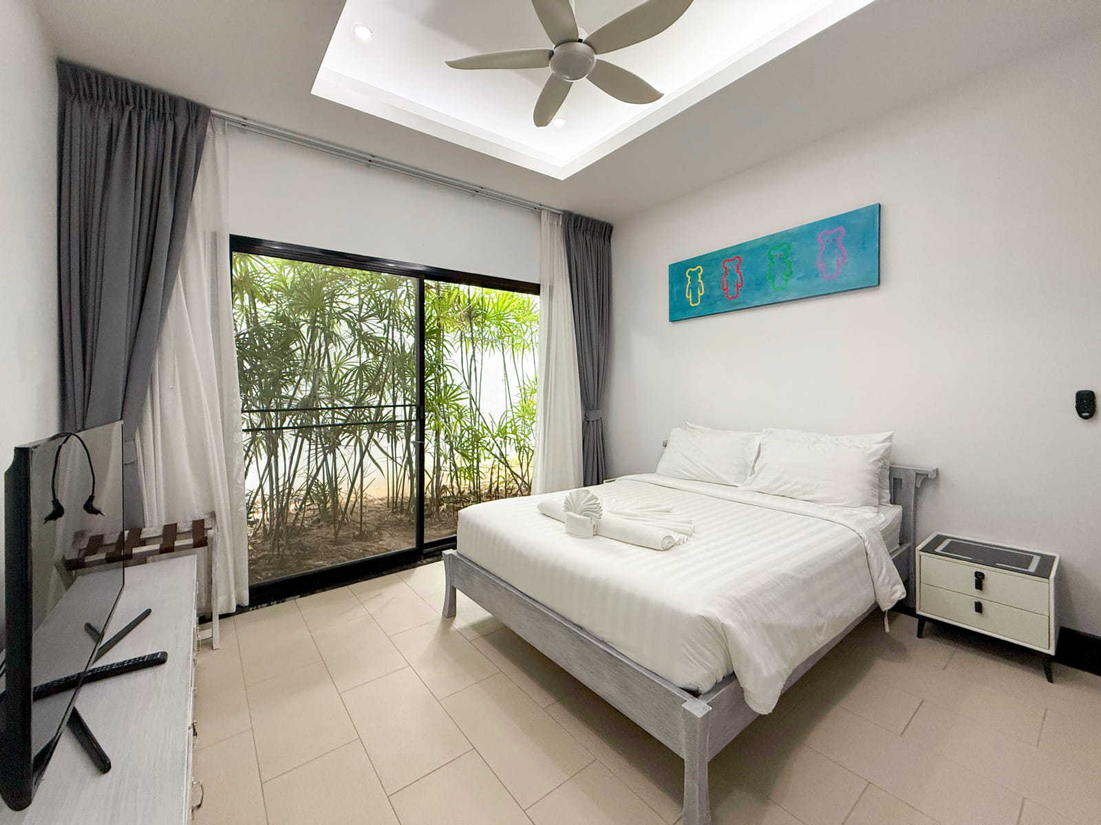 Villa Cannes - 2 Bedroom Garden Pool Villa in Horizon Villas for sale: 2 bedroom Villa Cannes for sale, parking