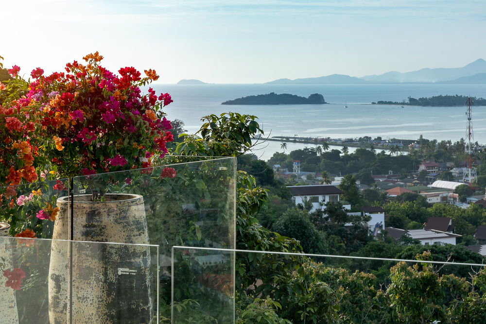 Modern 4 Bedroom Seaview Pool Villa in Plai Laem for sale