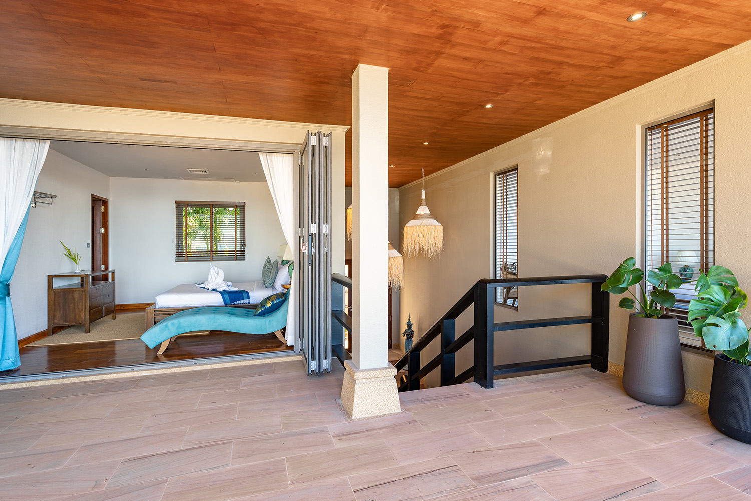 Baan Faa Sai – Renovated 5 Bedroom Seaview Pool Villa in Bangpor for Sale