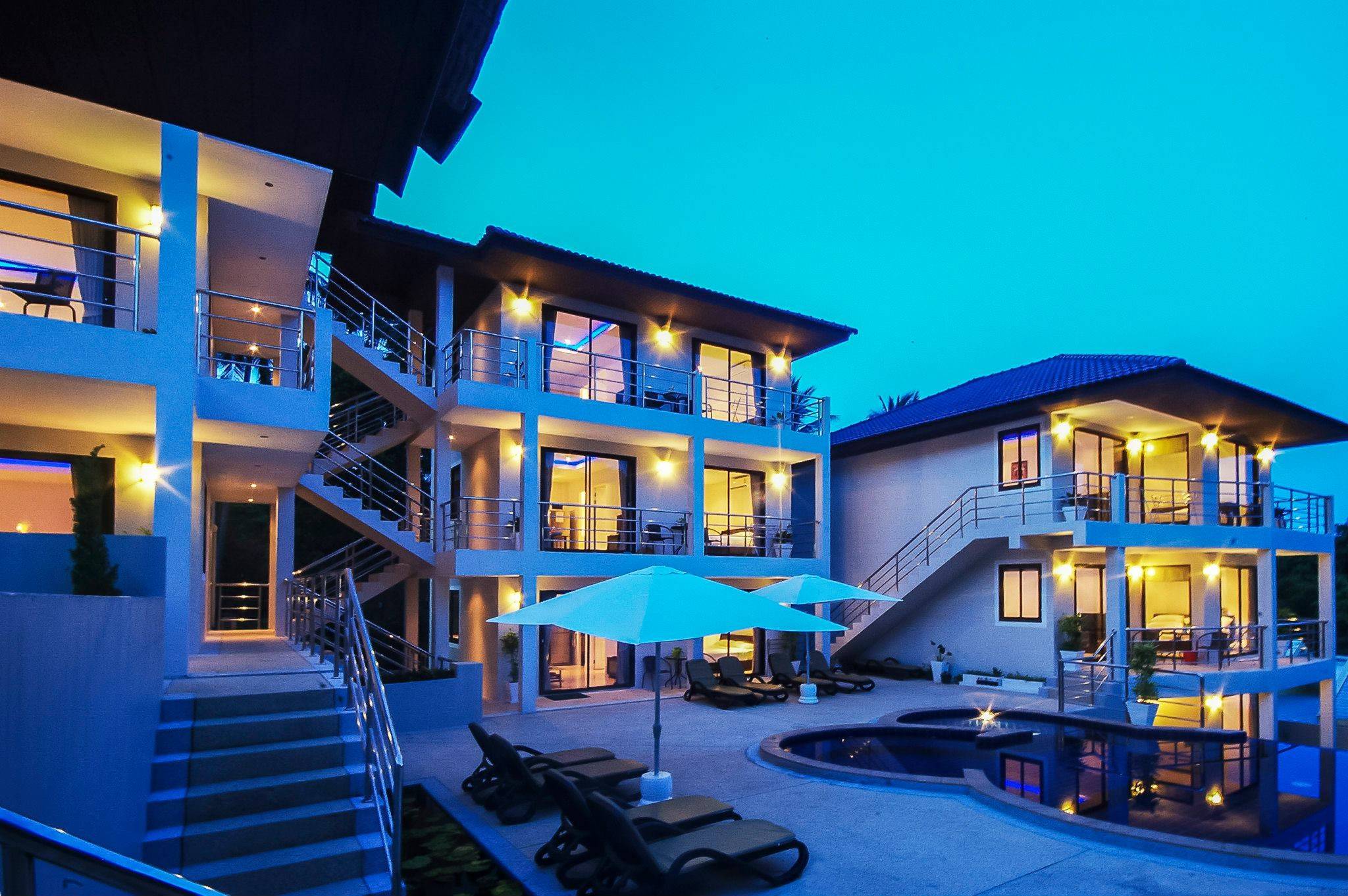 (SOLD) 11 Rooms apartment complex for sale in Chaweng Hills 