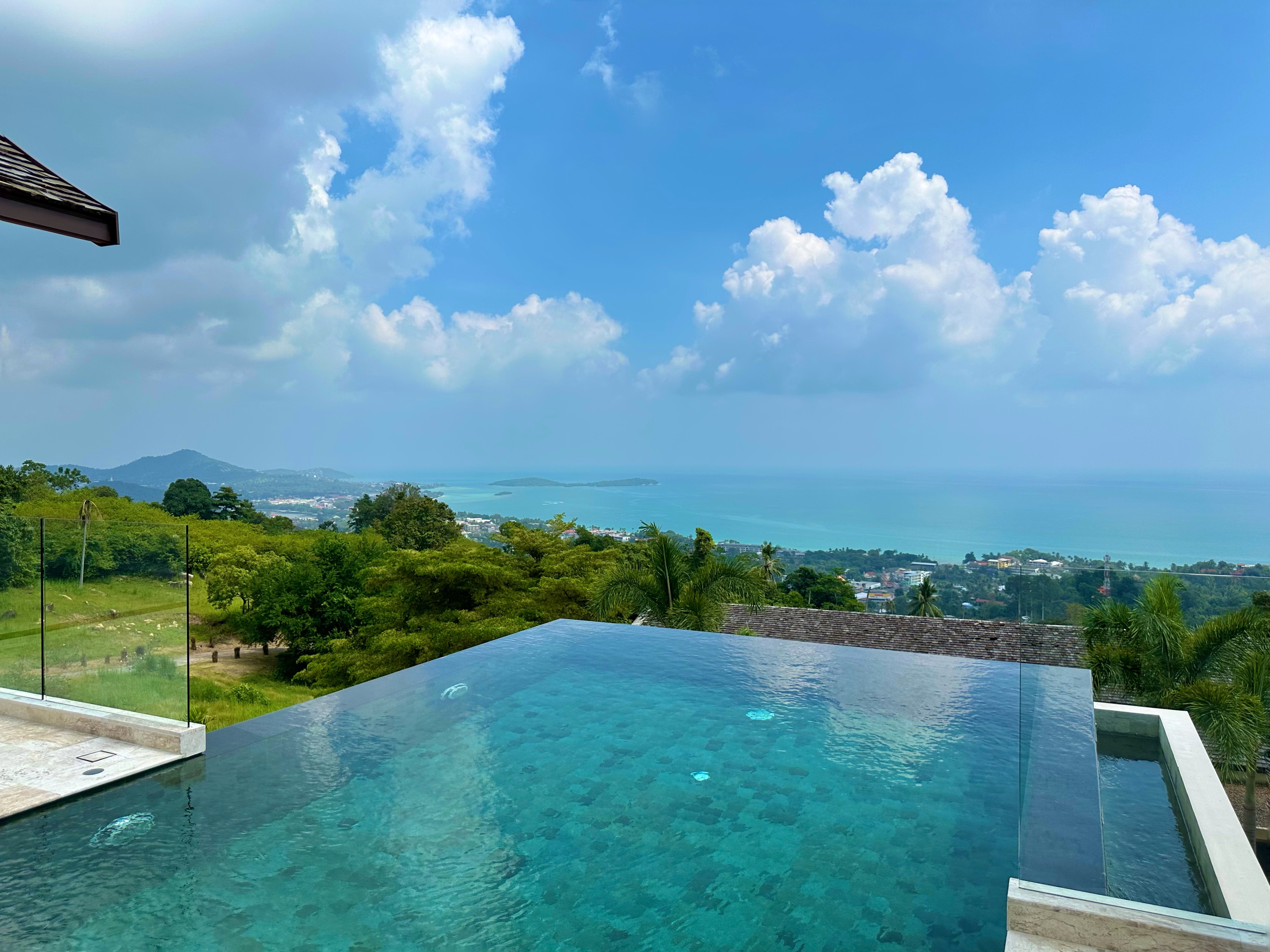 (SOLD) Villa Tujuh - Traditional Tropical 3 Bedroom Seaview Pool Villa in Chaweng Noi For Sale