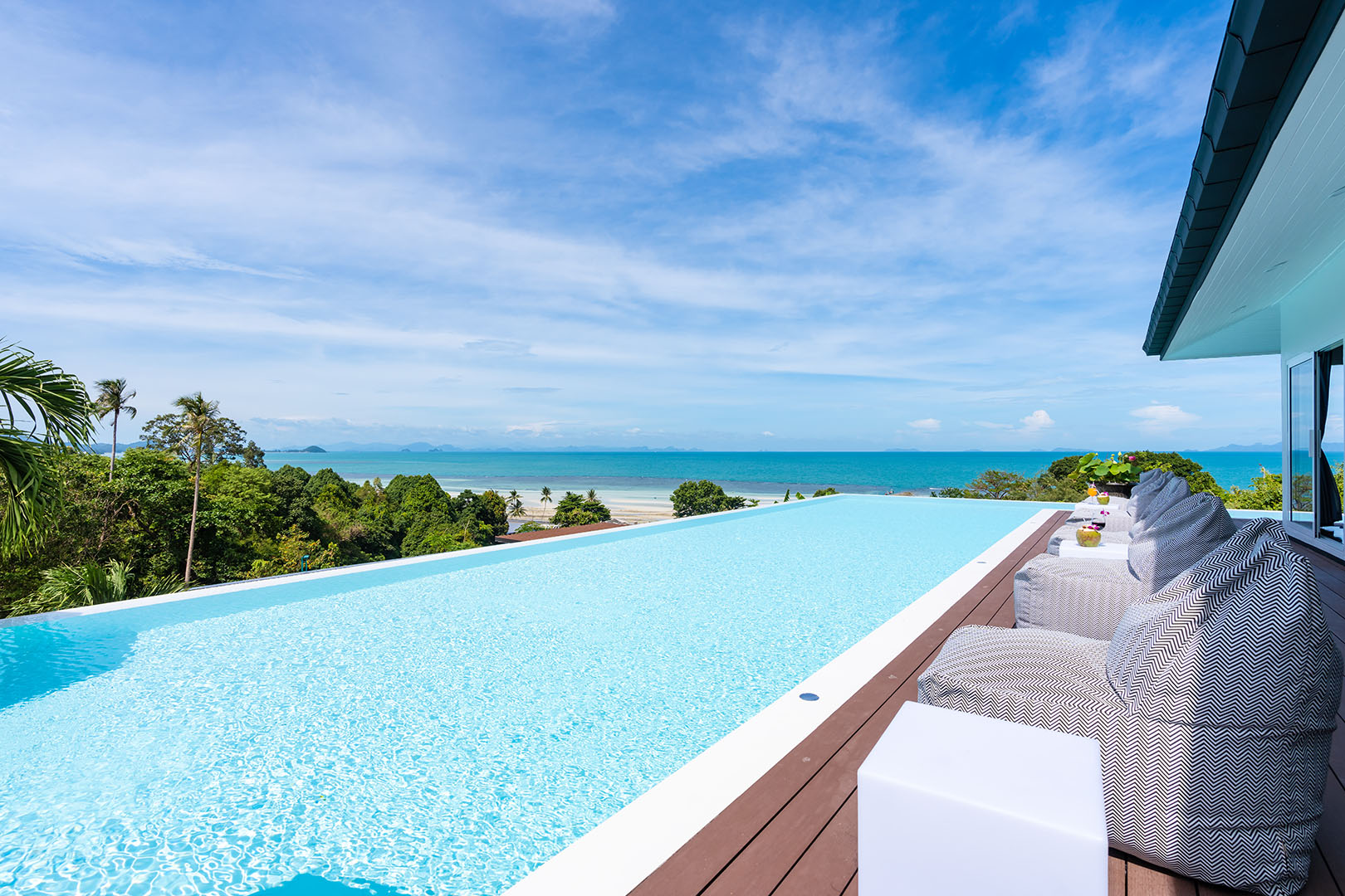 Substantial 9 Bedroom Seaview Pool Villa in Bang Makham for sale