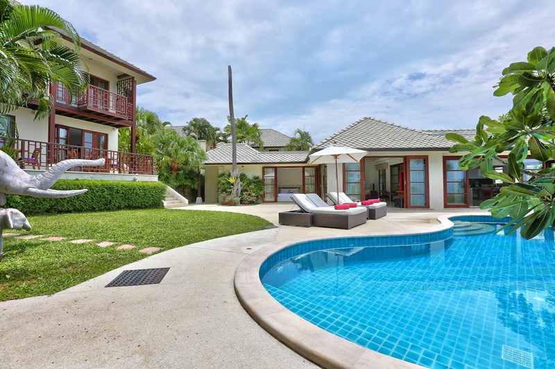 (SOLD) Oceanfront 4 Bedroom Villa in 5 Star Resort Kanda Residence in Choeng Mon