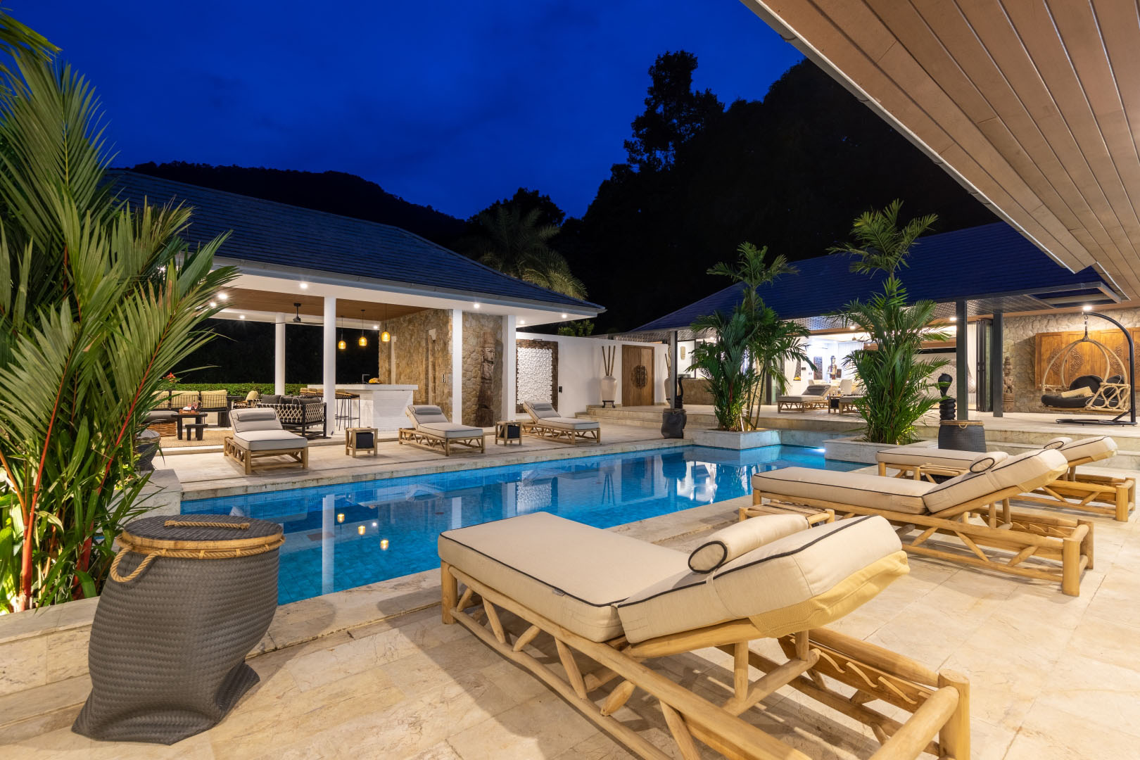 Villa Riverside – Luxury 5 Bedroom Balinese Tropical Retreat in Maenam for sale: Villa Riverside – Luxury 5 Bedroom Balinese Tropical Retreat in Maenam for sale