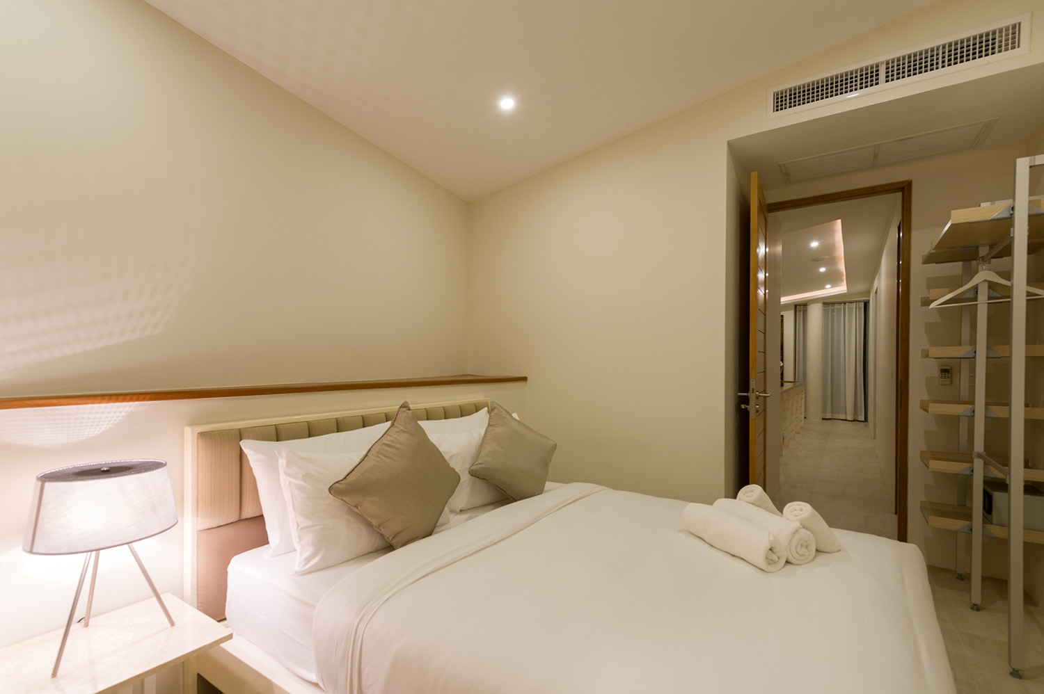 The Ridge Villa 7 – Beautiful 4 Bedroom Seaview Pool Villa in Plai Laem for sale