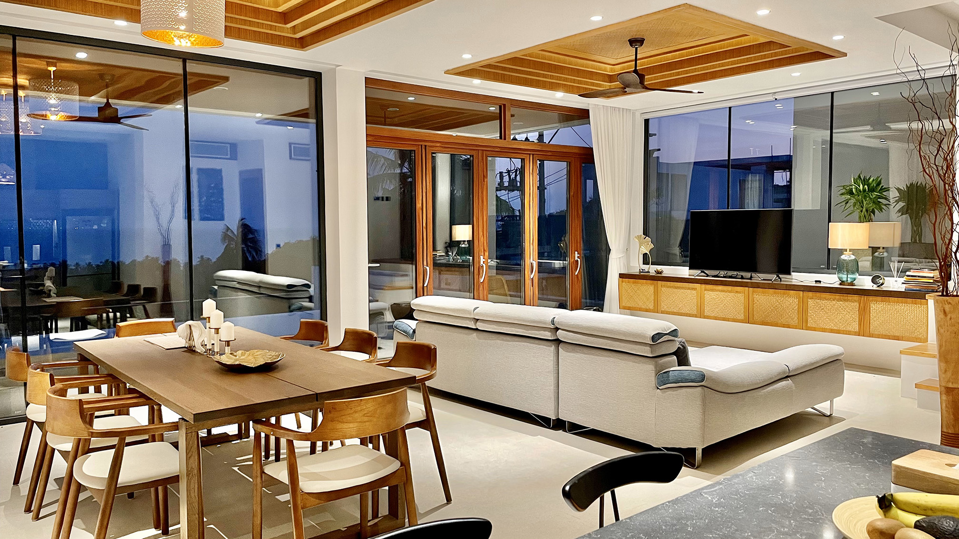 (PRICE REDUCED!) Darika Residence B3 - Grandeur 4 Bedroom Seaview Pool Villa in Bang Por for sale