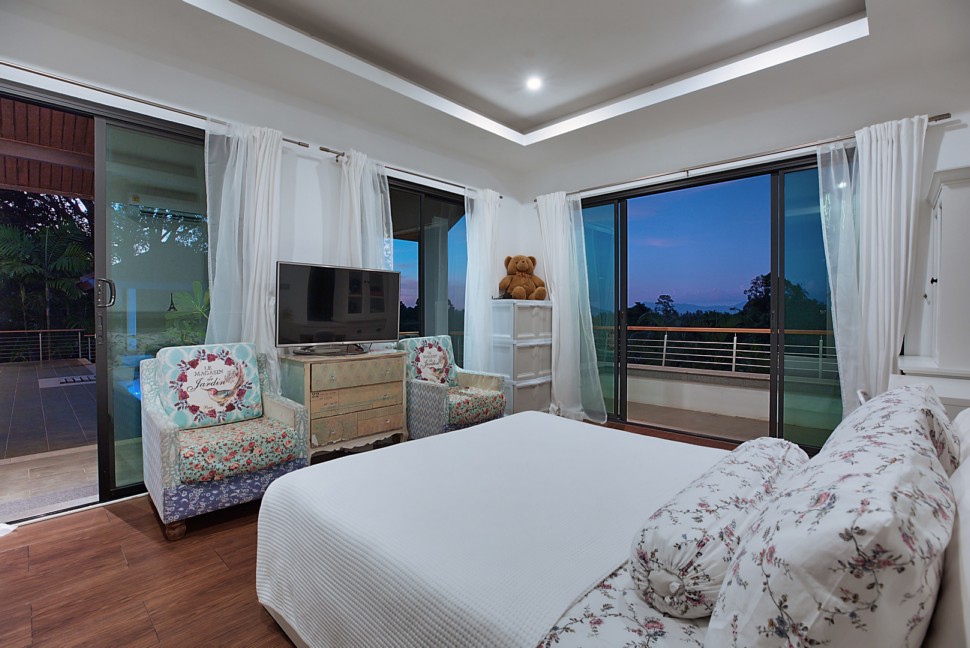 Large 3 Bedroom Seaview Pool Villa in Maenam for sale: Three bedroom Villa in Maenam