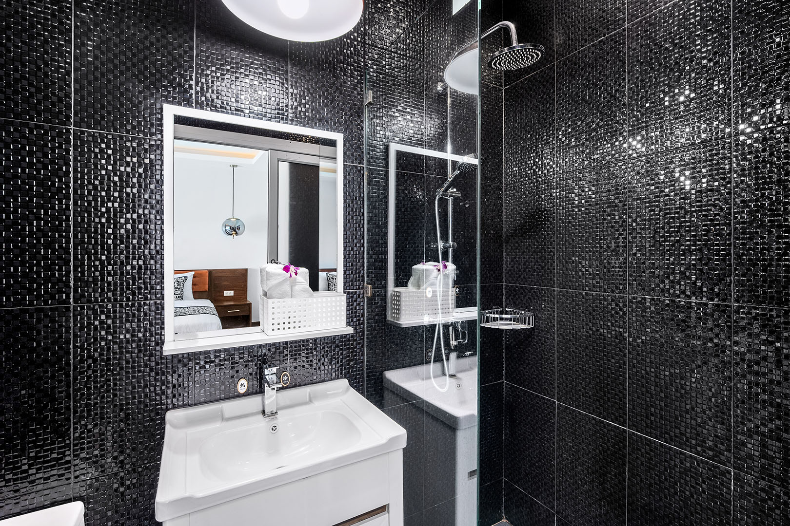 Substantial 9 Bedroom Seaview Pool Villa in Bang Makham for sale