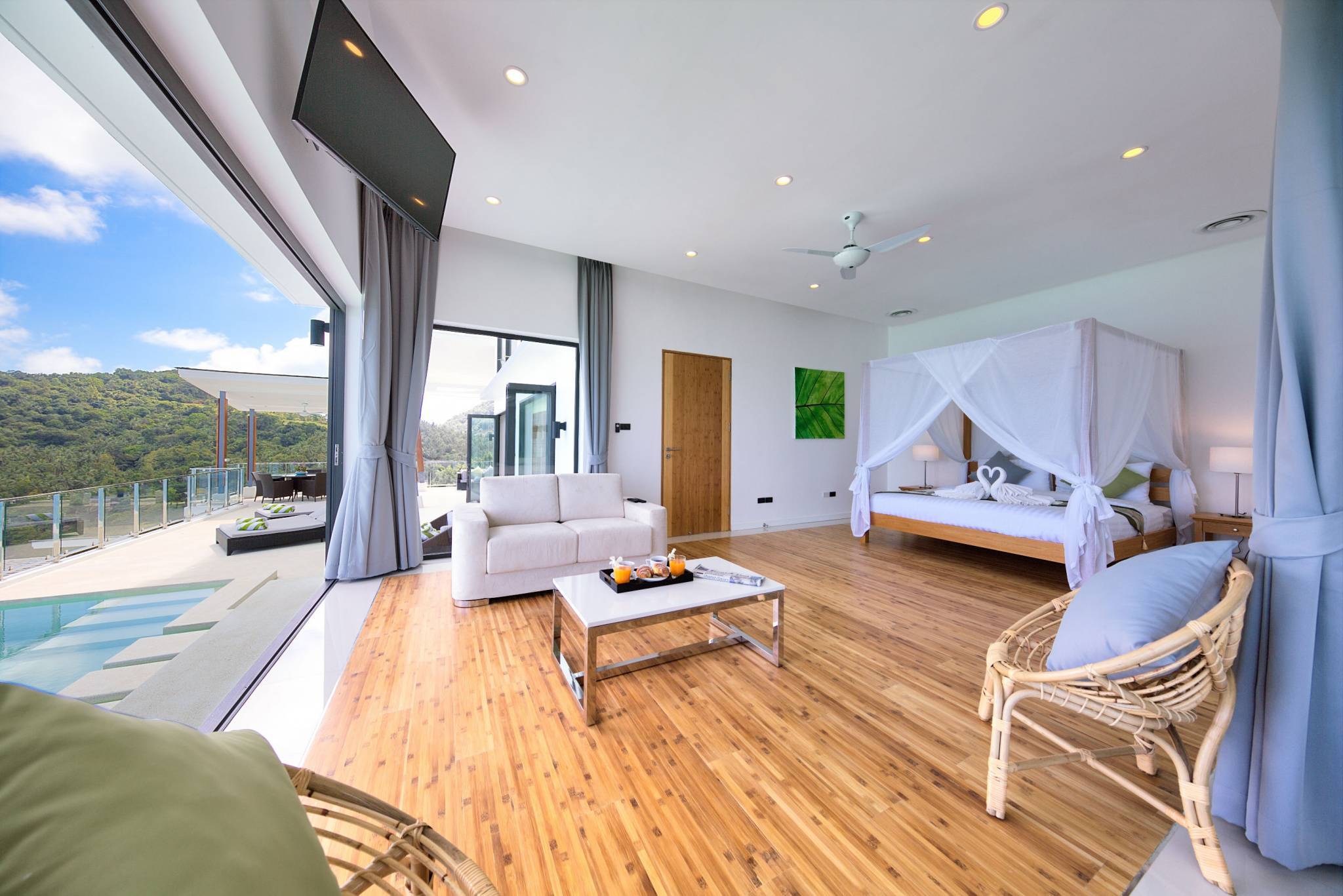 Four Bedroom Award Winning Sea View Villa for Sale or Rent, Chaweng Noi