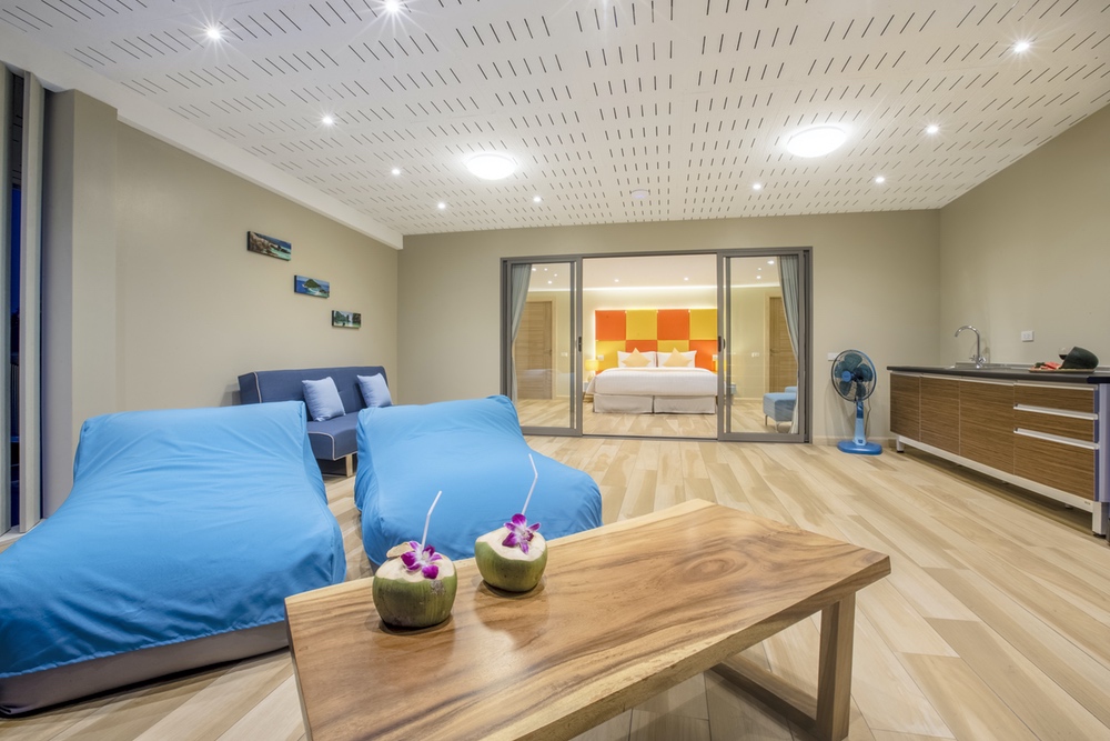 Villa Colibri – Beachside 4 Bedroom Pool Villa in Ban Tai for sale