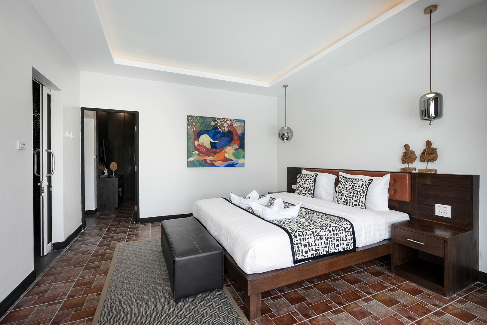 Substantial 9 Bedroom Seaview Pool Villa in Bang Makham for sale