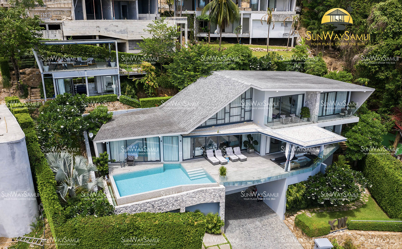 KW Villa – Luxurious 5 Bedroom Seaview Pool Villa in Bangpor for sale