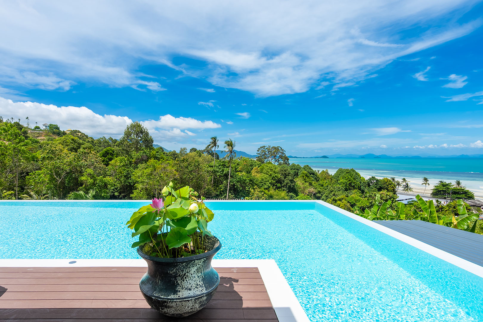 Substantial 9 Bedroom Seaview Pool Villa in Bang Makham for sale