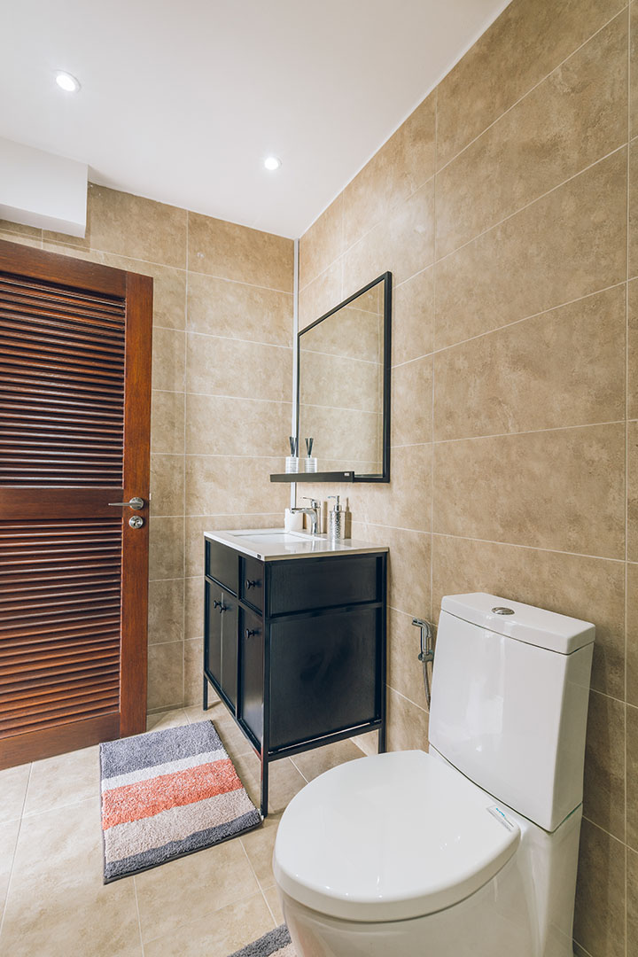 The Peak – Cliffside 5 Bedroom 6 Bathroom Seaview Villa in Bangpor for sale