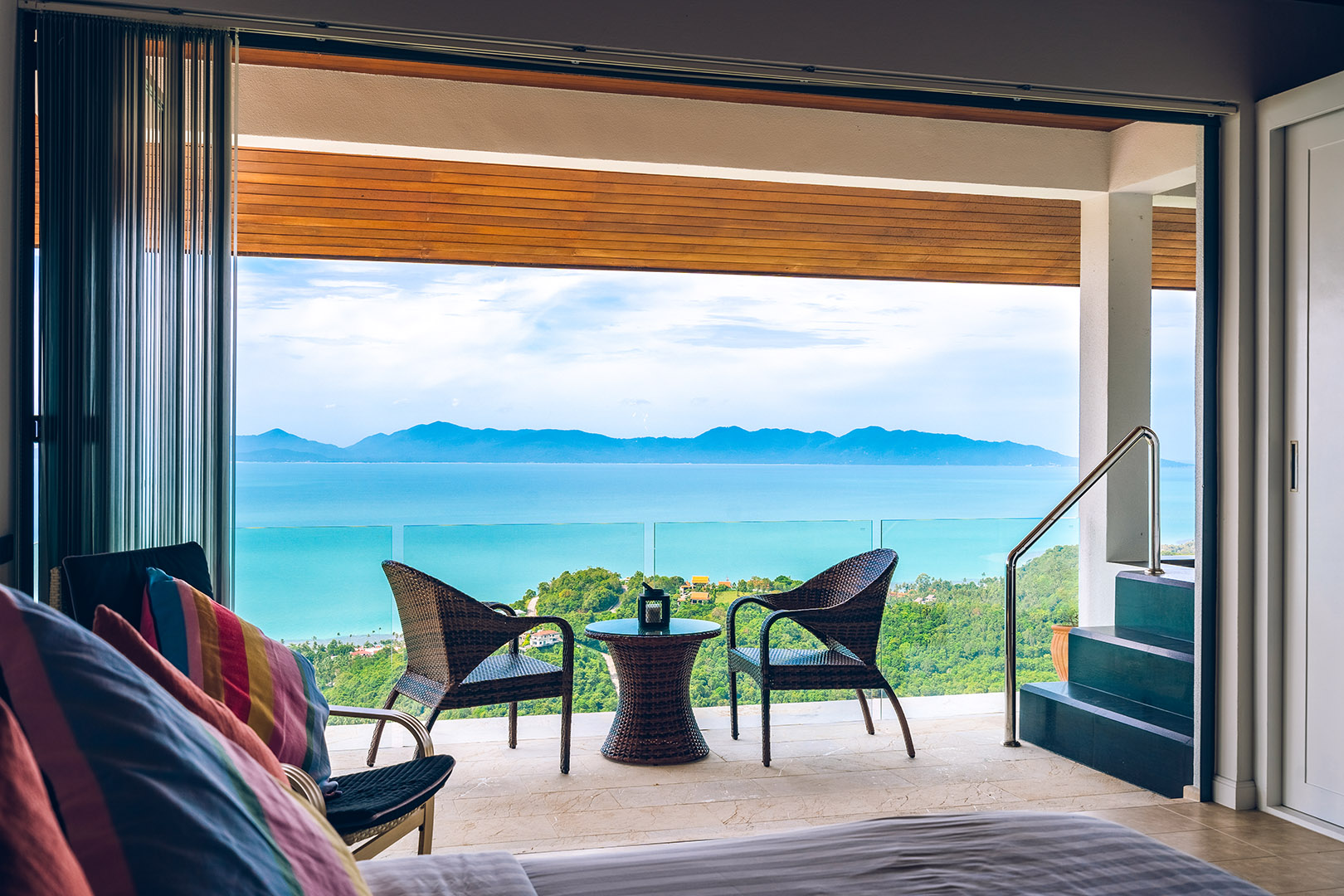 The Peak – Cliffside 5 Bedroom 6 Bathroom Seaview Villa in Bangpor for sale