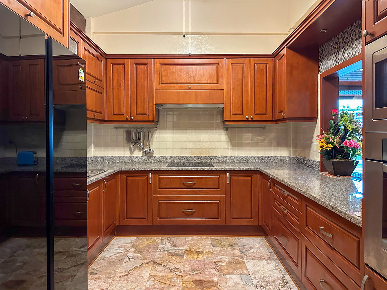 (PRICE REDUCED!) Rare Opportunity 9-Bedroom Beachfront Villa with Redevelopment Potential in Bangpor