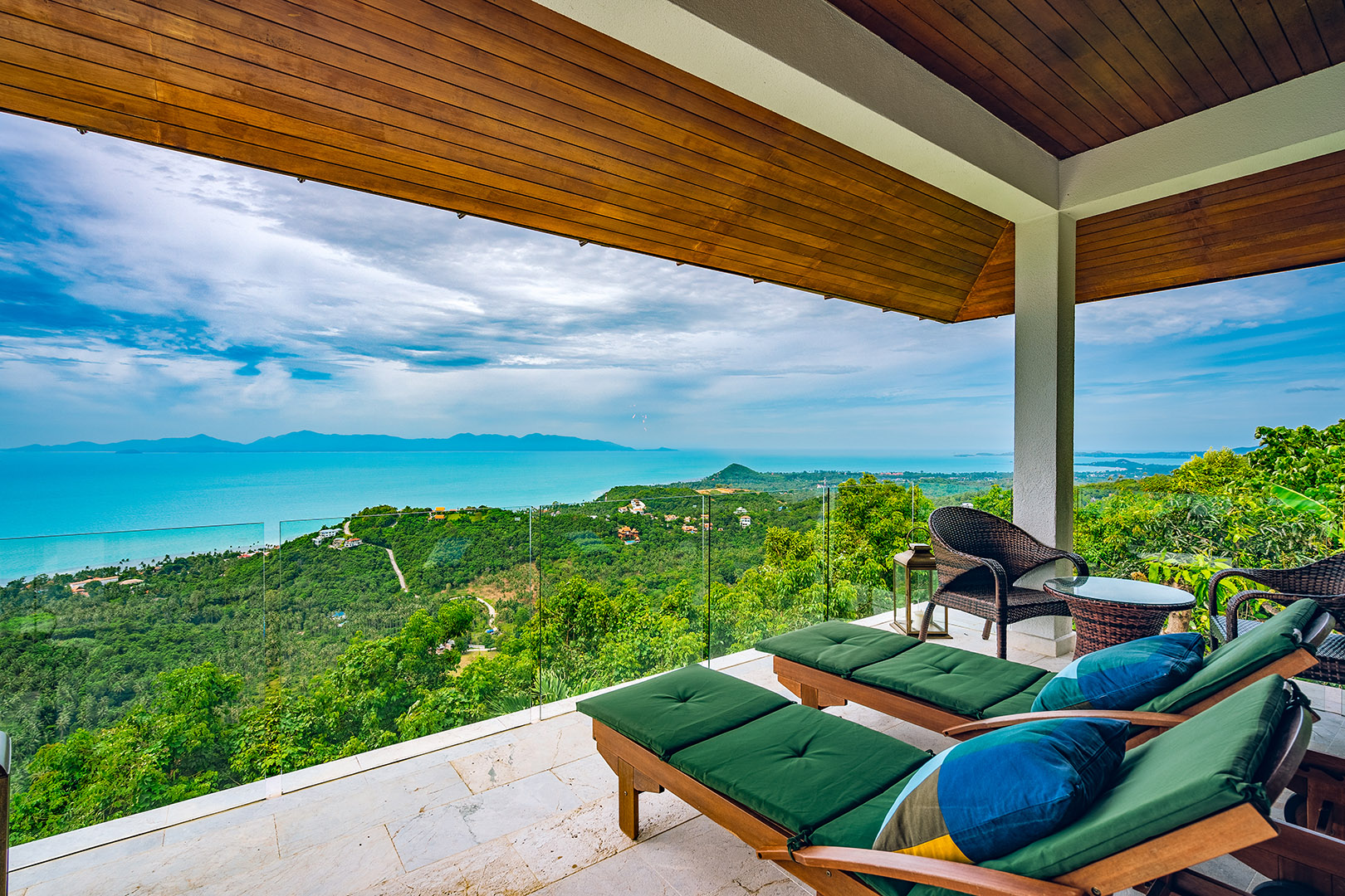 The Peak – Cliffside 5 Bedroom 6 Bathroom Seaview Villa in Bangpor for sale